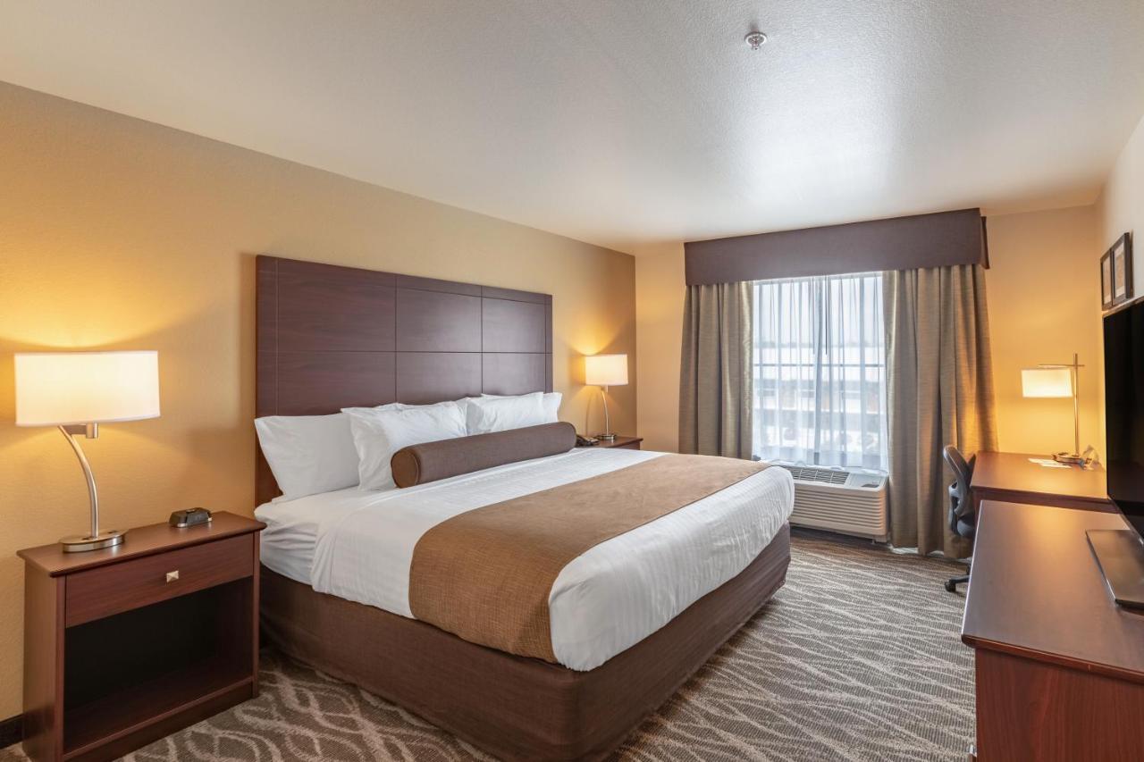 Cobblestone Hotel & Suites Hartford Zewnętrze zdjęcie