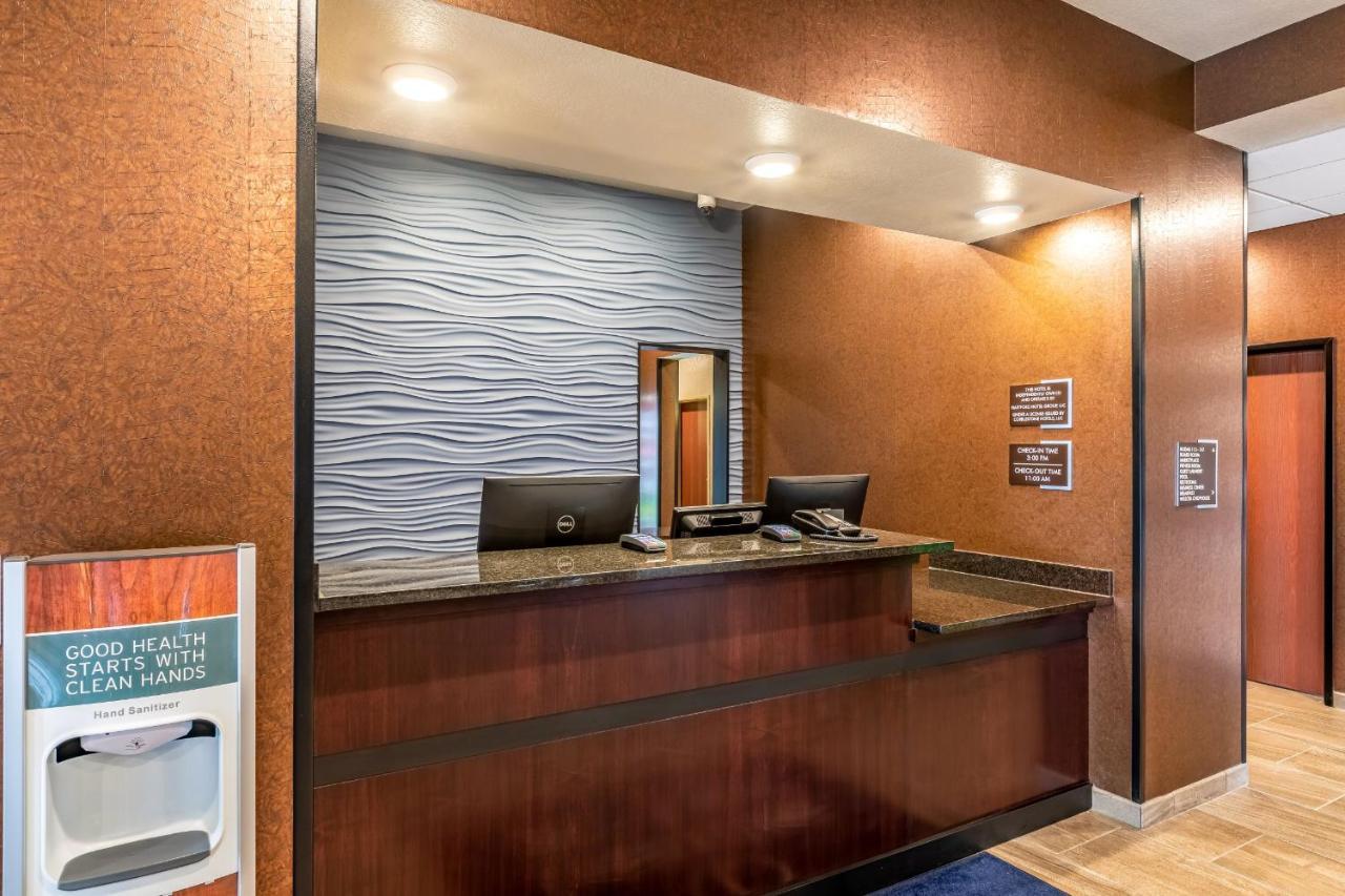 Cobblestone Hotel & Suites Hartford Zewnętrze zdjęcie