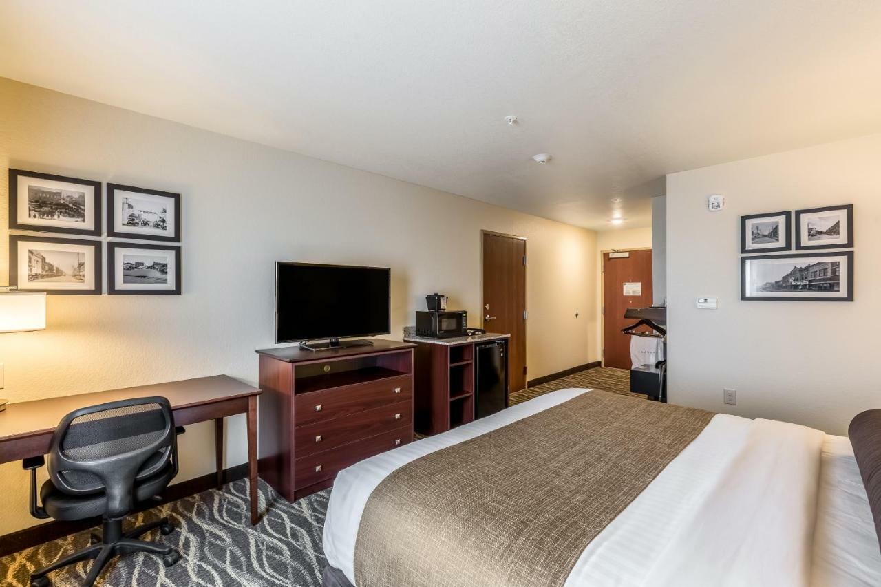 Cobblestone Hotel & Suites Hartford Zewnętrze zdjęcie